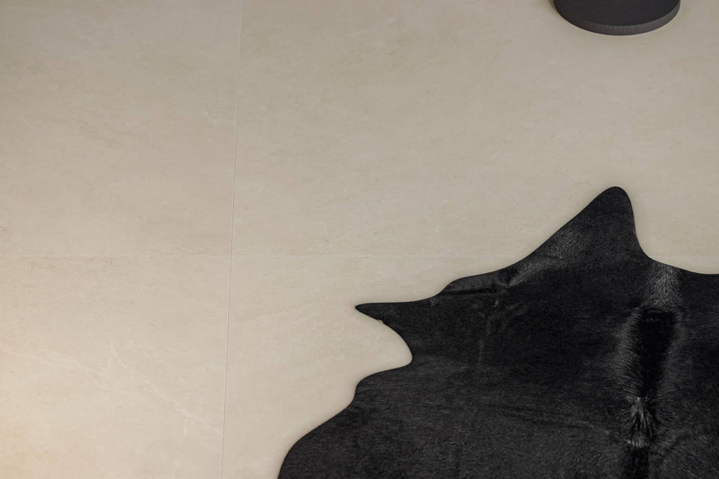 Royal Stoneworks SOVEREIGN CREAM 1 | Revere Tile Company